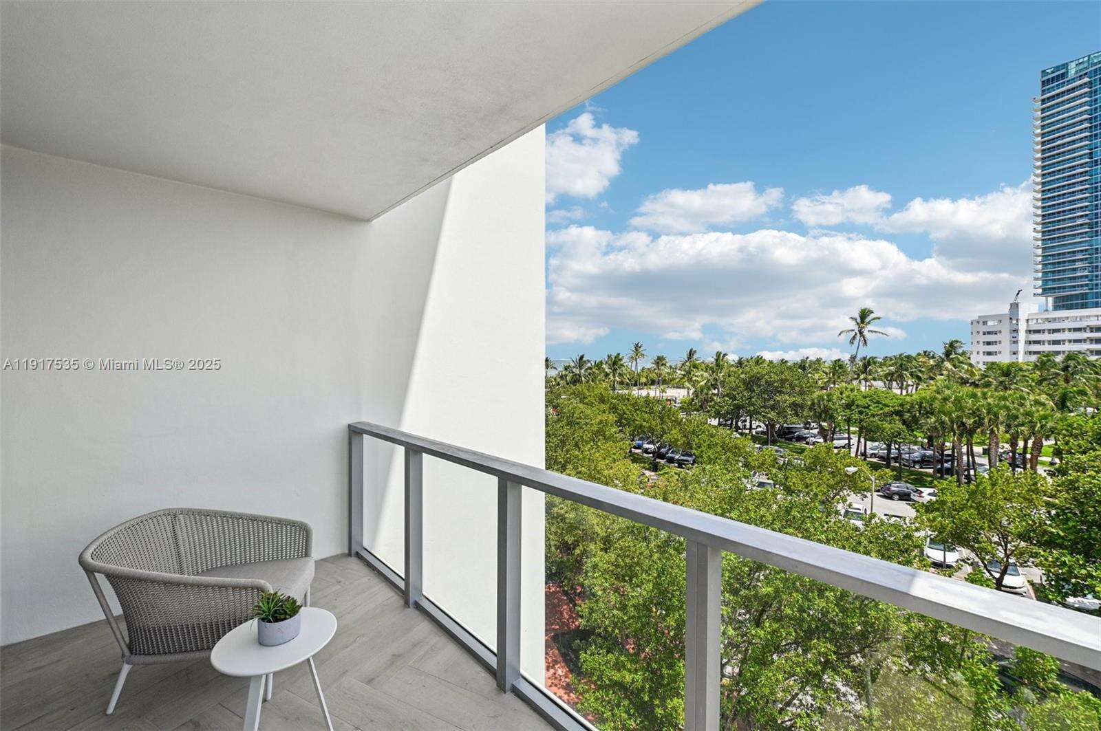 2201 COLLINS AVE - 2201 Collins Ave, Miami Beach, FL 33139 | Picture 18