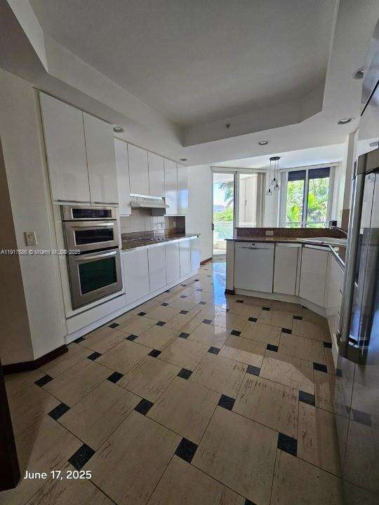 Atlantic 3 at 21050 Point Pl, Aventura, FL 33180 - For Sale photo 9