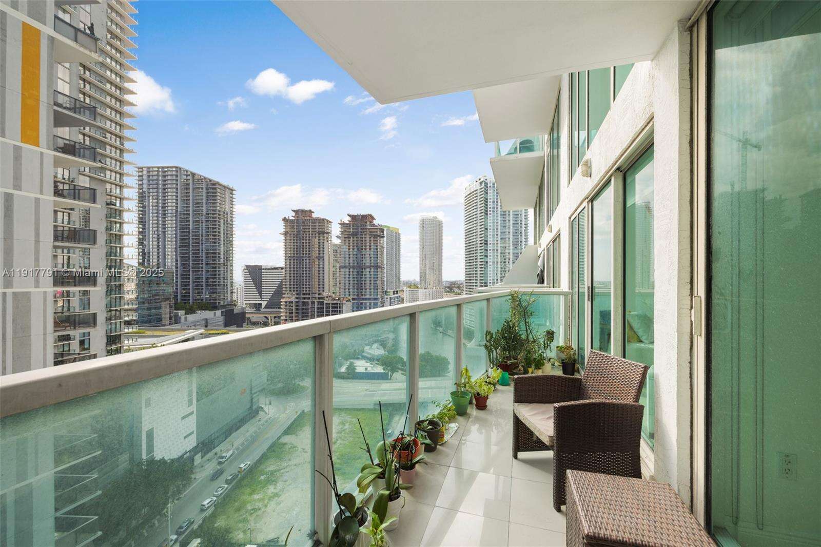 Brickell On The River at 41 5 St, Miami, FL 33131 - For Sale photo 3
