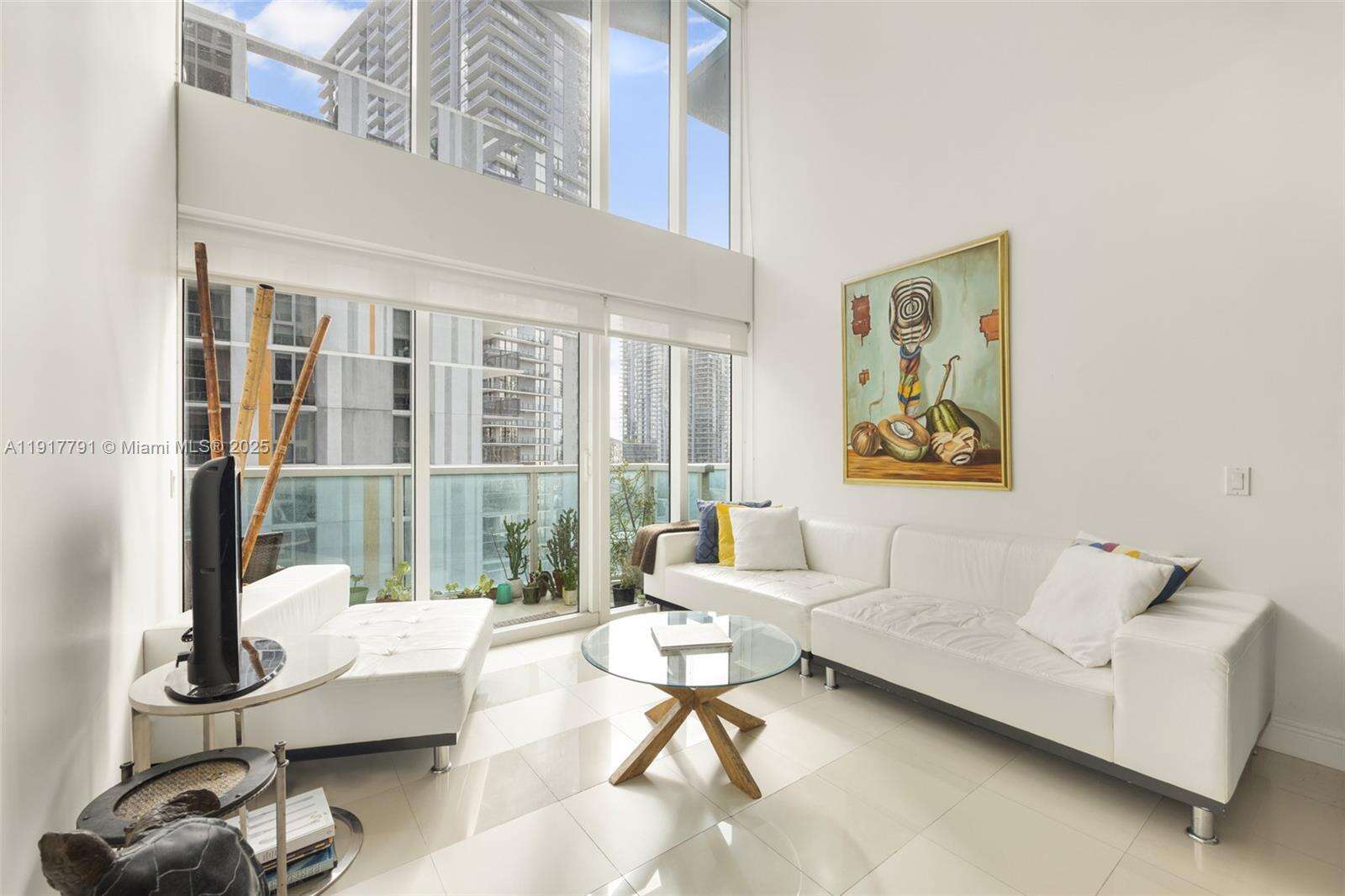 Brickell On The River at 41 5 St, Miami, FL 33131 - For Sale photo 8