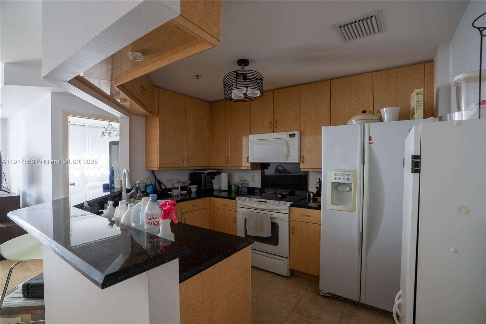 Courts Brickell Key at 801 Brickell Key Blvd, Miami, FL 33131 - For Sale photo 8