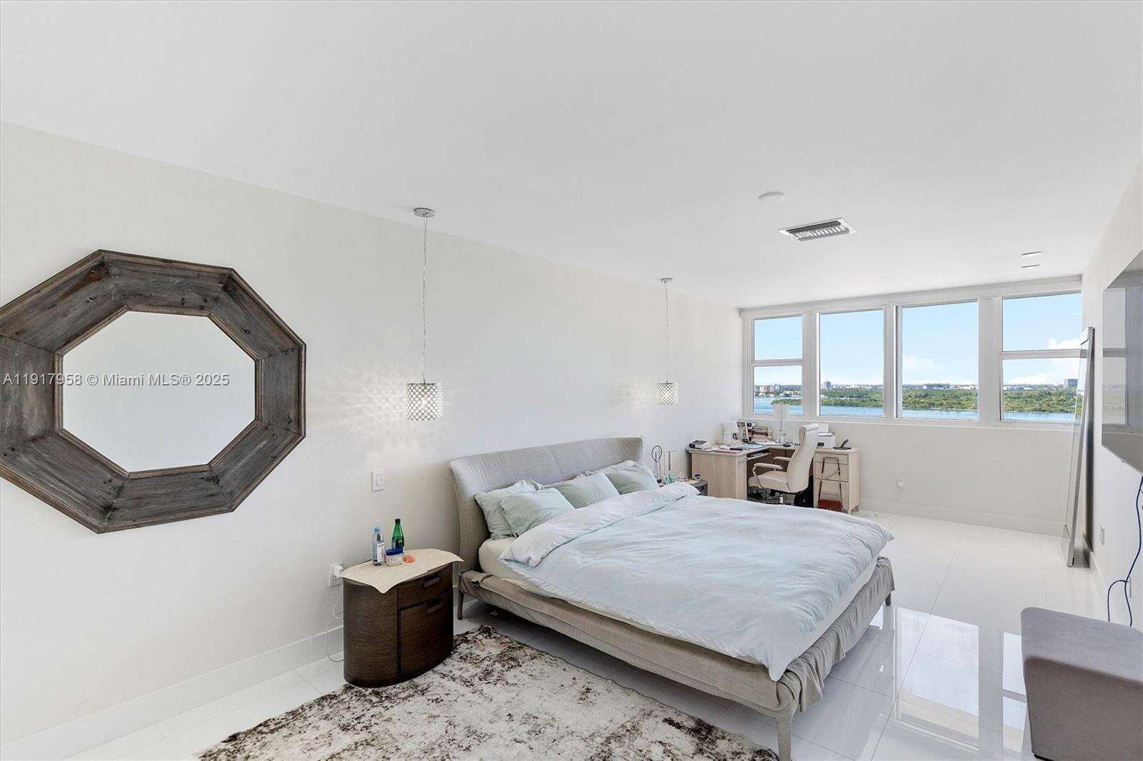 HARBOUR HOUSE - 10275 Collins Ave, Bal Harbour, FL 33154 | Picture 12