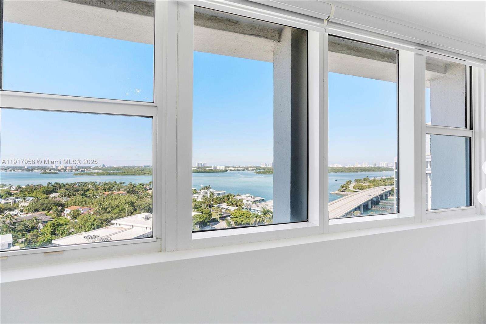 HARBOUR HOUSE - 10275 Collins Ave, Bal Harbour, FL 33154 | Picture 19