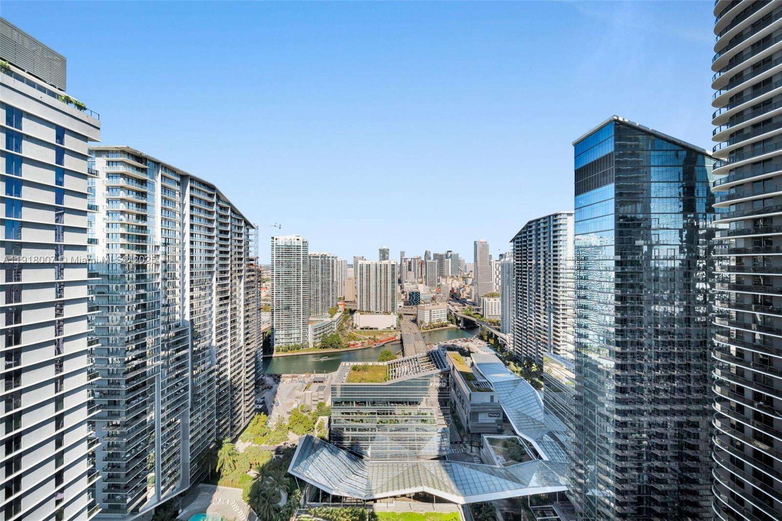 Brickell Heights East at 45 9 St, Miami, FL 33130 - For Sale photo 1
