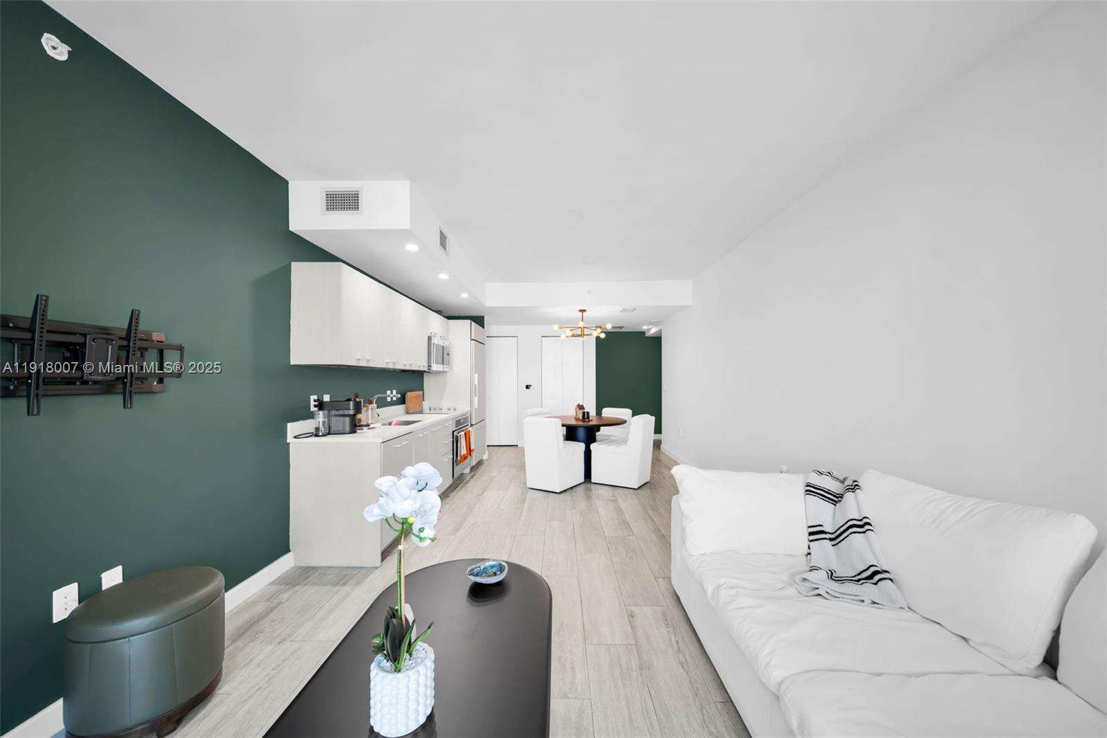 Brickell Heights East at 45 9 St, Miami, FL 33130 - For Sale photo 9