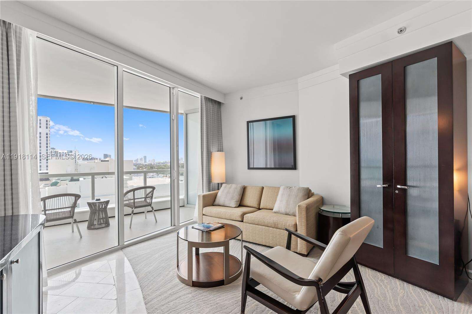 Fontainebleau 3 at 4391 Collins Ave, Miami Beach, FL 33140 - For Sale photo 15