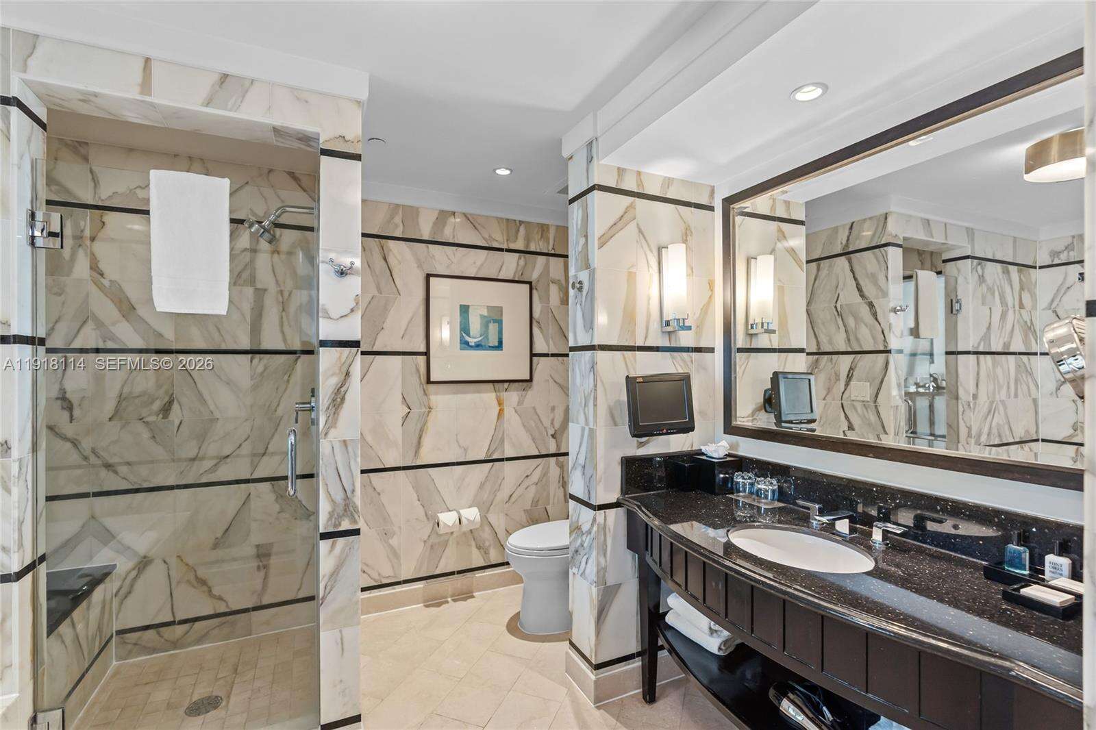 Fontainebleau 3 at 4391 Collins Ave, Miami Beach, FL 33140 - For Sale photo 18