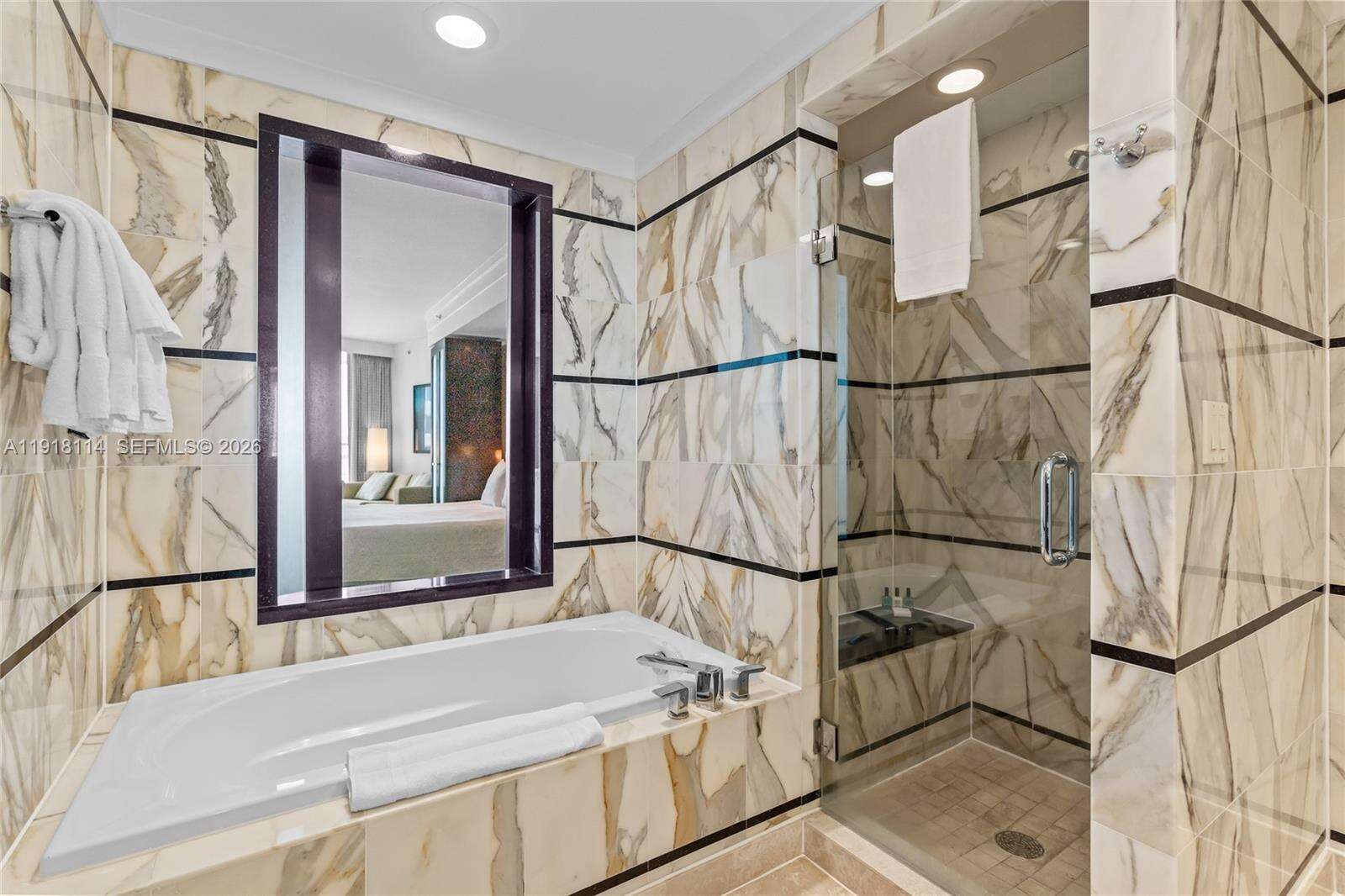 Fontainebleau 3 at 4391 Collins Ave, Miami Beach, FL 33140 - For Sale photo 19