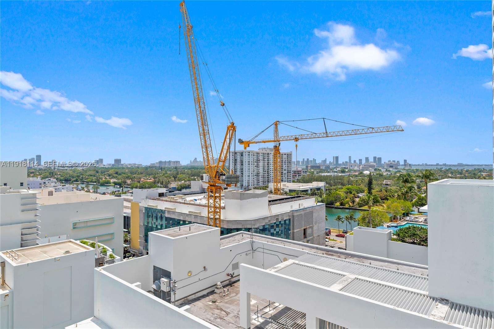 Fontainebleau 3 at 4391 Collins Ave, Miami Beach, FL 33140 - For Sale photo 21