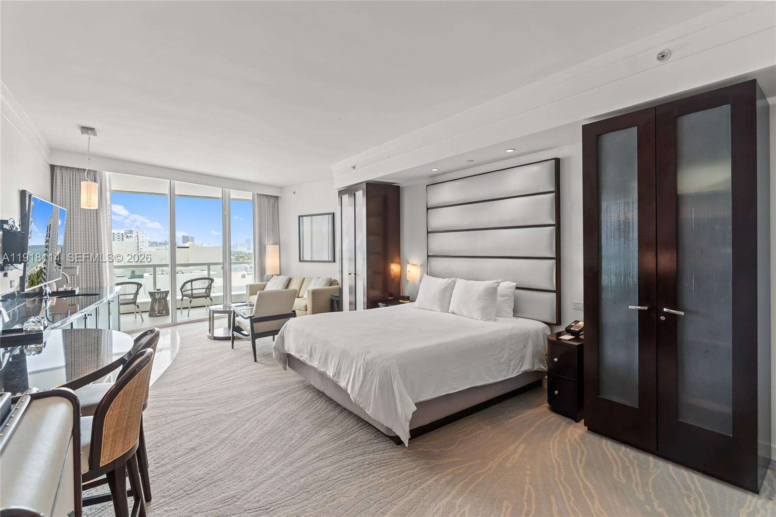 Fontainebleau 3 at 4391 Collins Ave, Miami Beach, FL 33140 - For Sale photo 8