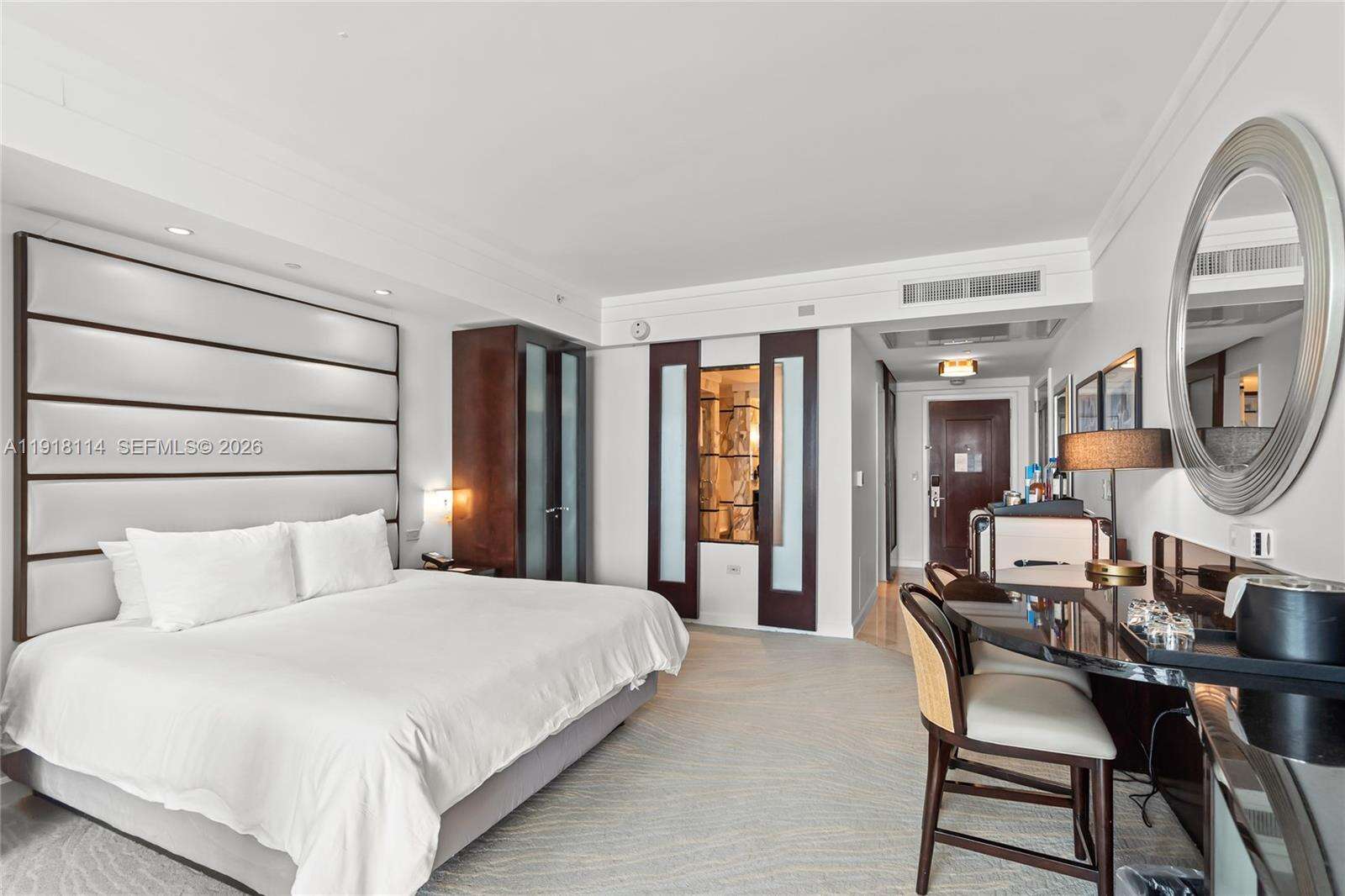 Fontainebleau 3 at 4391 Collins Ave, Miami Beach, FL 33140 - For Sale photo 9
