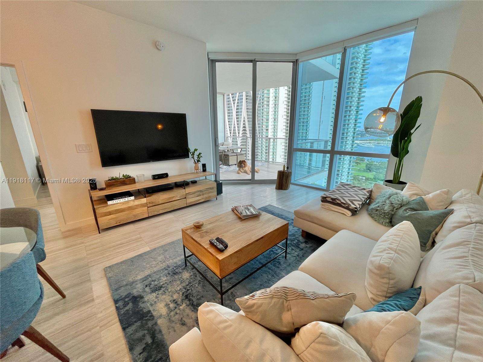 Paramount Miami Worldcenter at 851 1 Ave, Miami, FL 33132 - For Sale photo 22