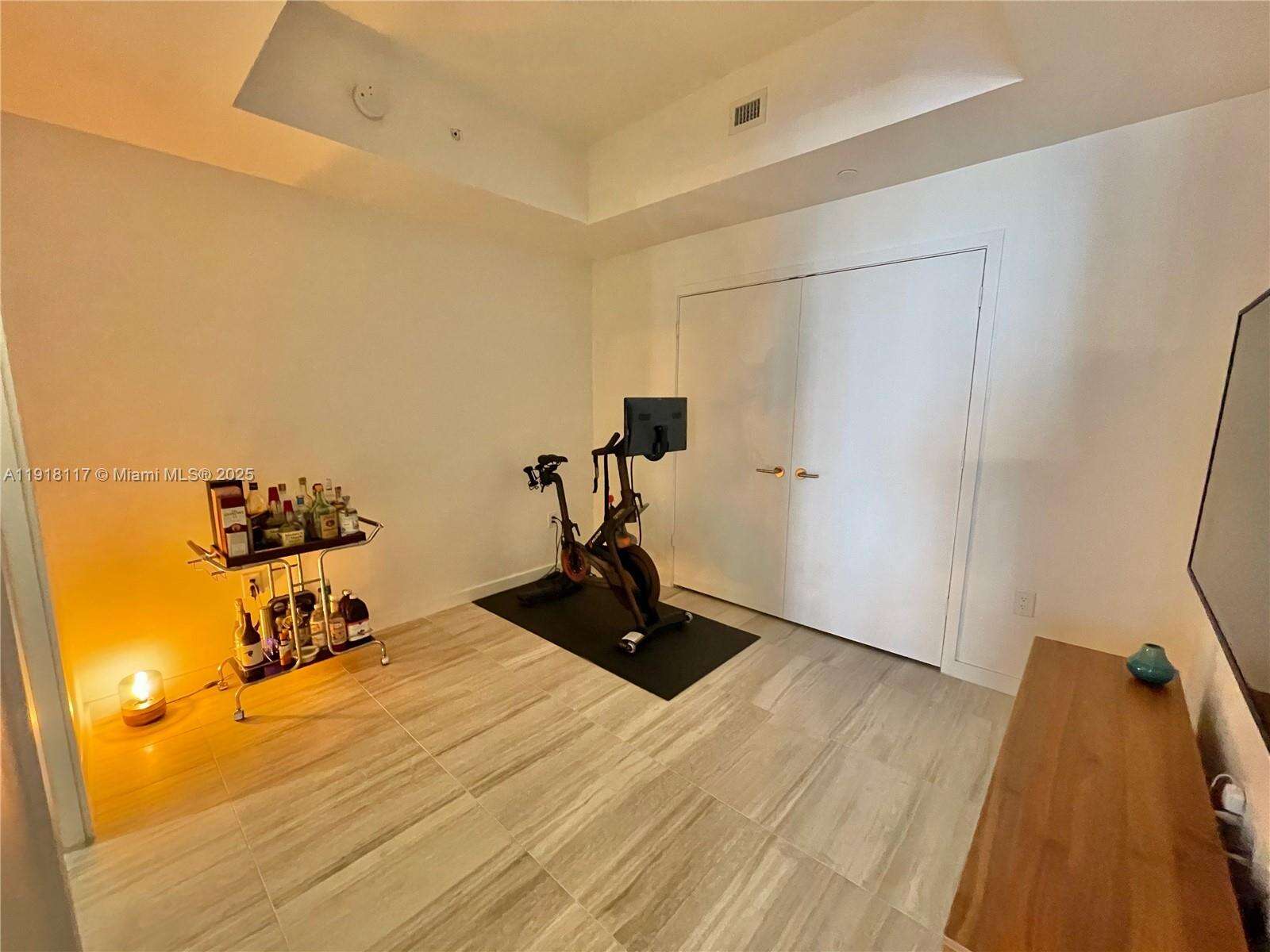 Paramount Miami Worldcenter at 851 1 Ave, Miami, FL 33132 - For Sale photo 38