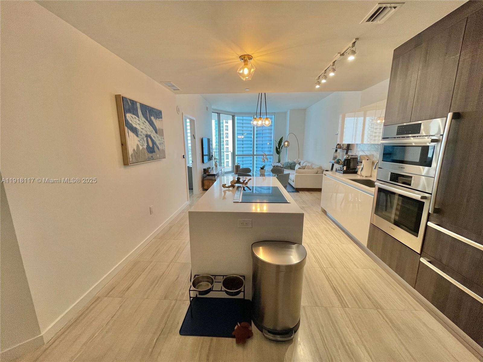Paramount Miami Worldcenter at 851 1 Ave, Miami, FL 33132 - For Sale photo 40