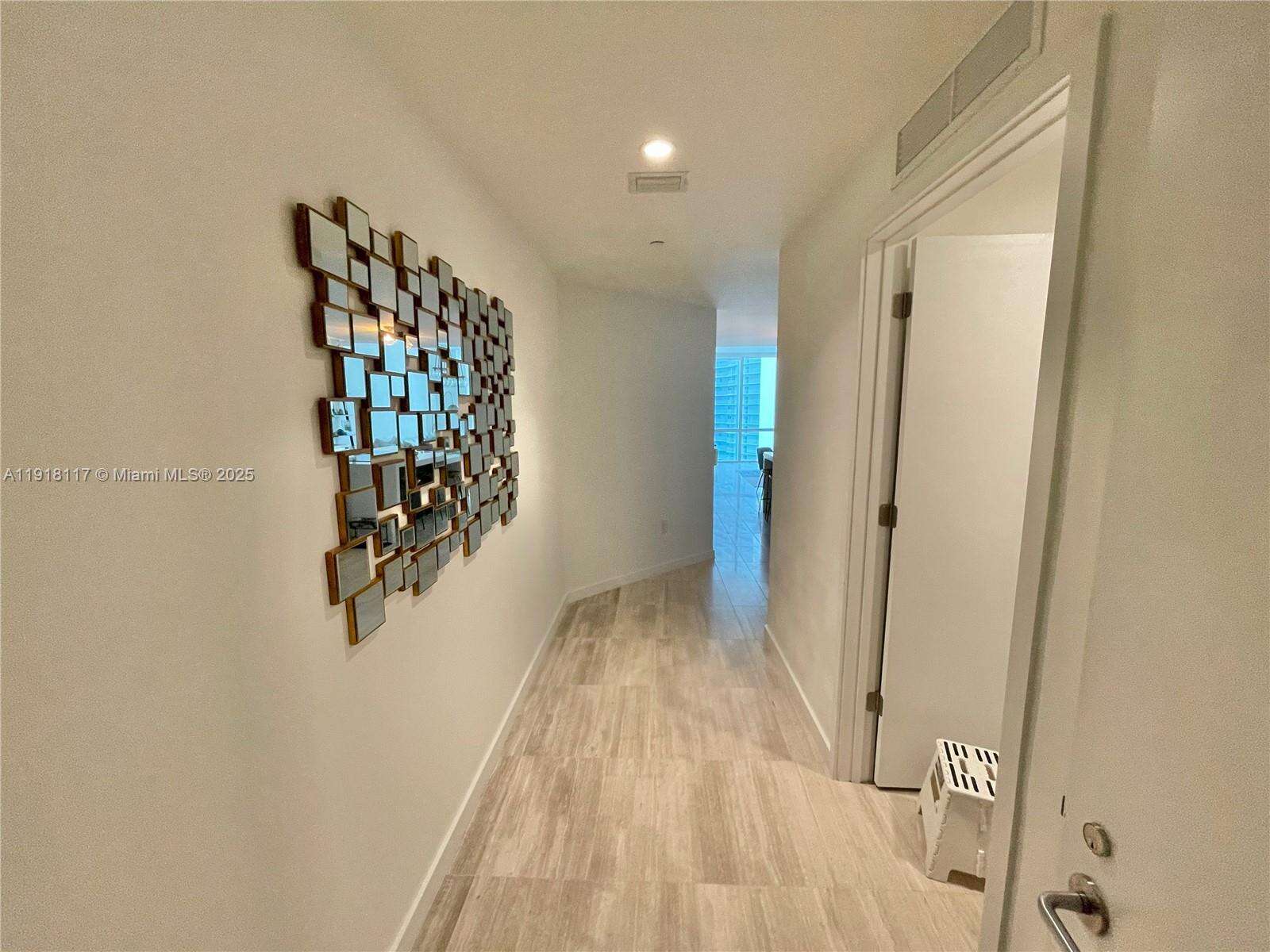 Paramount Miami Worldcenter at 851 1 Ave, Miami, FL 33132 - For Sale photo 46