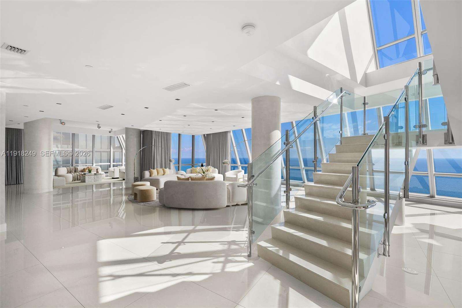 JADE OCEAN - 17121 Collins Ave, Sunny Isles Beach, FL 33160 | Picture 2