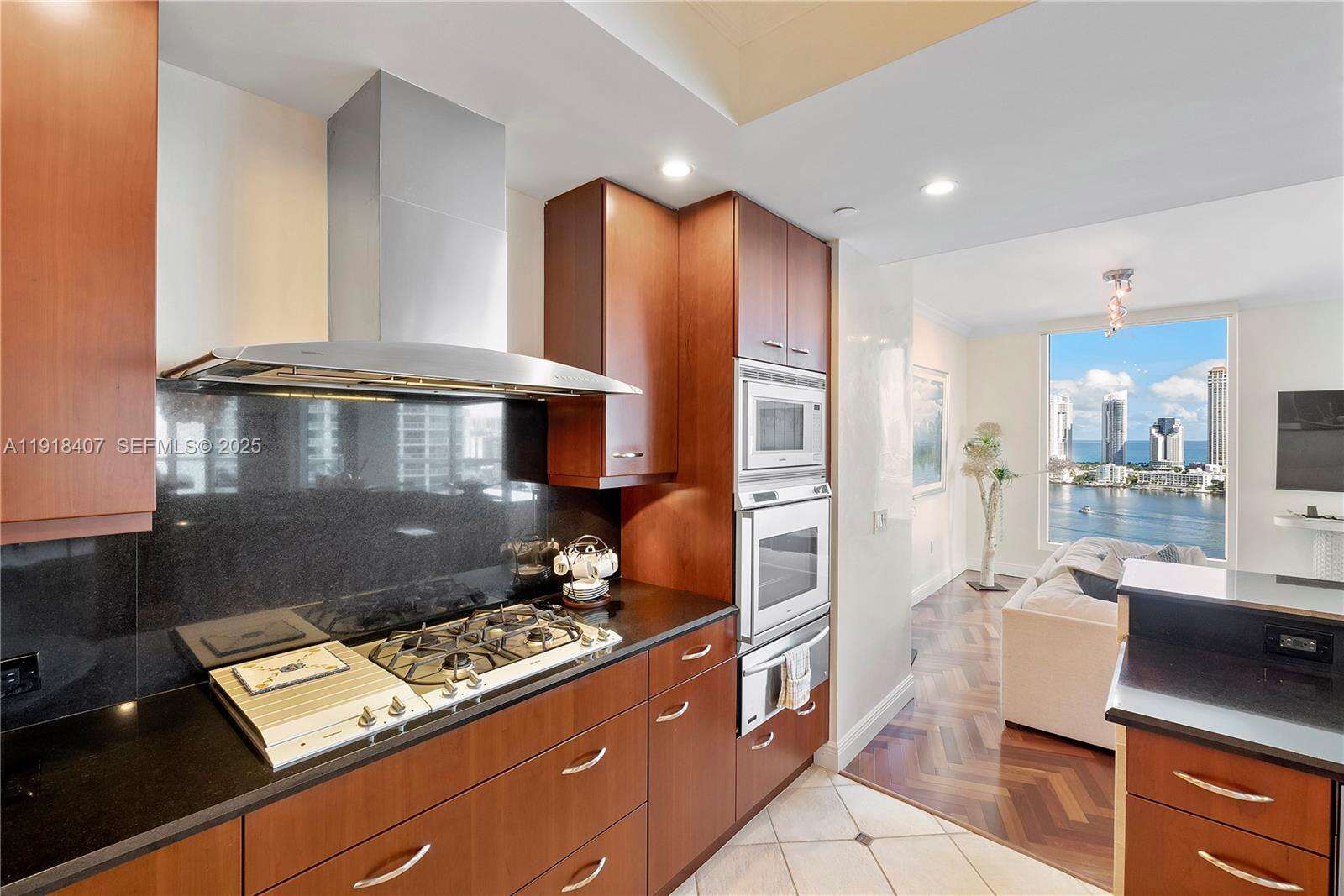 BELLAMARE WILLIAMS ISLAND - 6000 Island Blvd, Aventura, FL 33160 | Picture 23