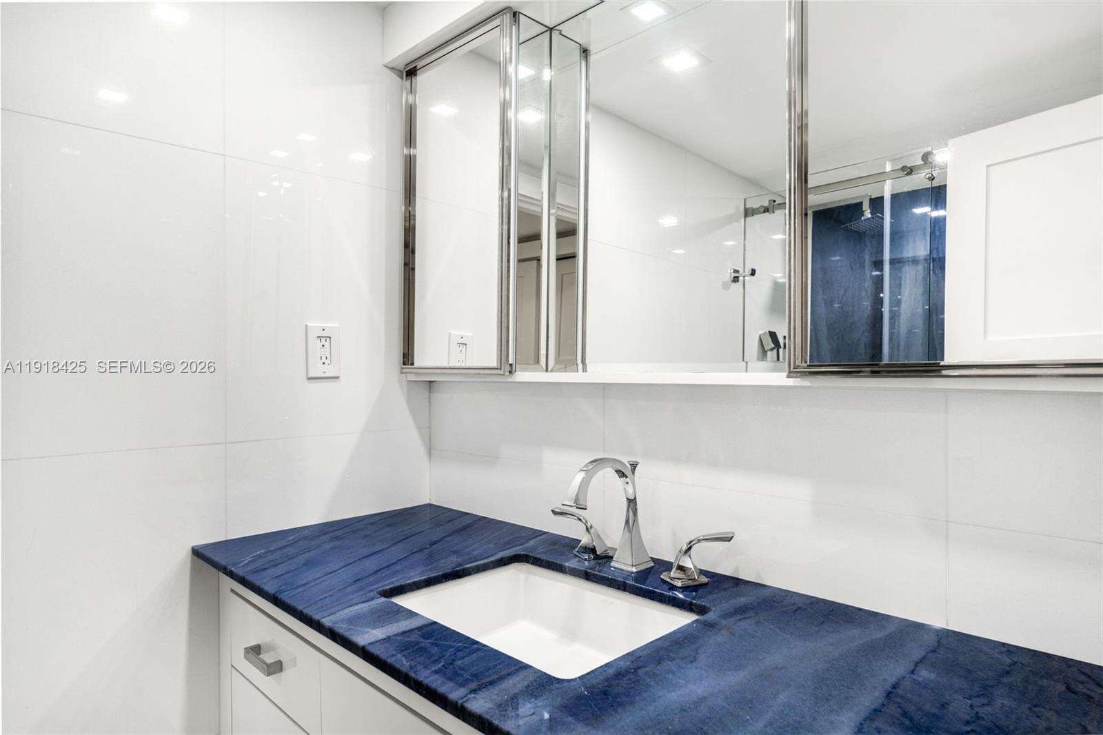 The Alexander at 5225 Collins Ave, Miami Beach, FL 33140 - For Sale photo 13