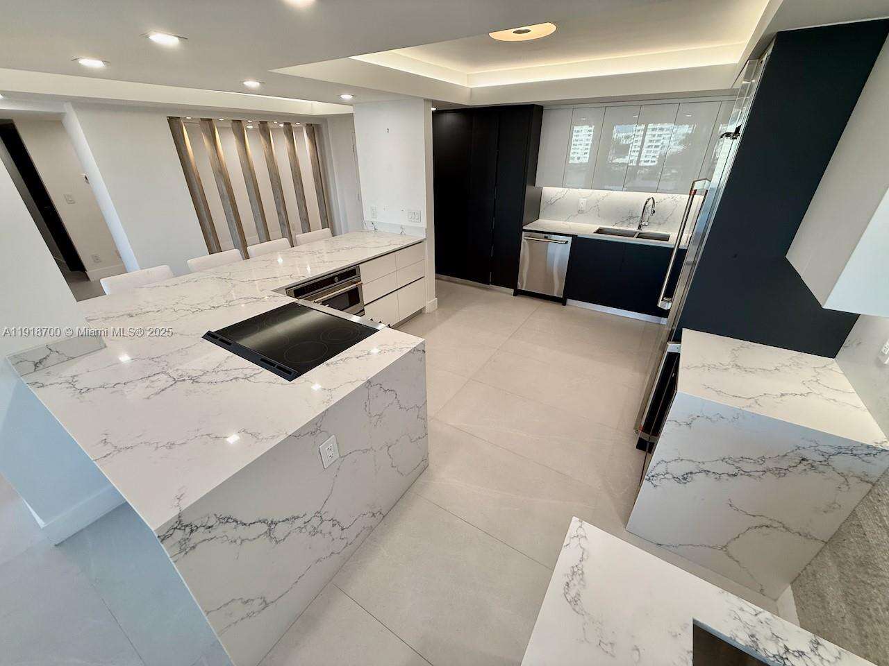 King Cole at 900 Bay Dr, Miami Beach, FL 33141 - For Sale photo 11