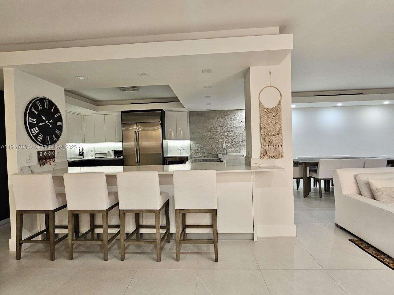 King Cole at 900 Bay Dr, Miami Beach, FL 33141 - For Sale photo 18