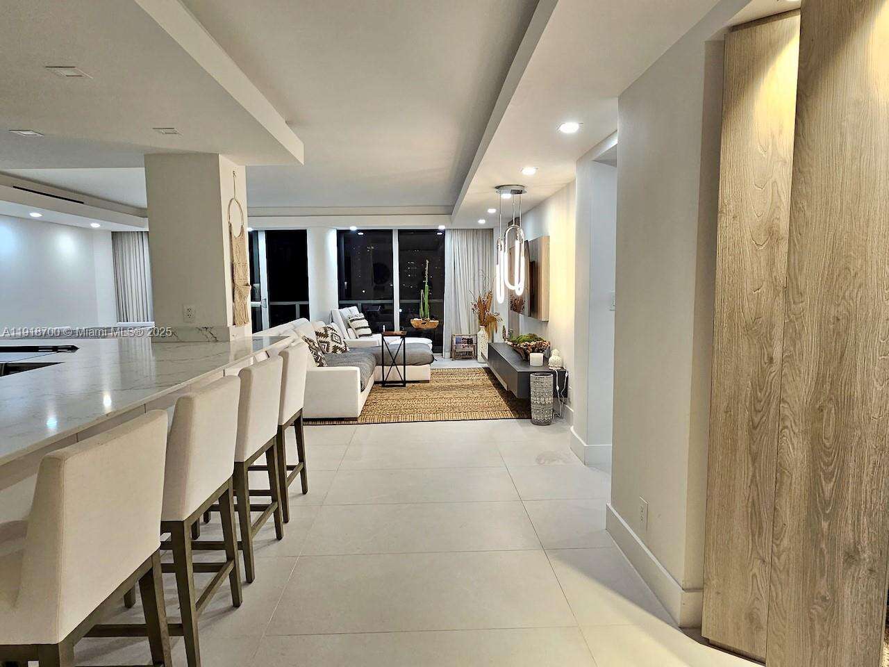 King Cole at 900 Bay Dr, Miami Beach, FL 33141 - For Sale photo 19