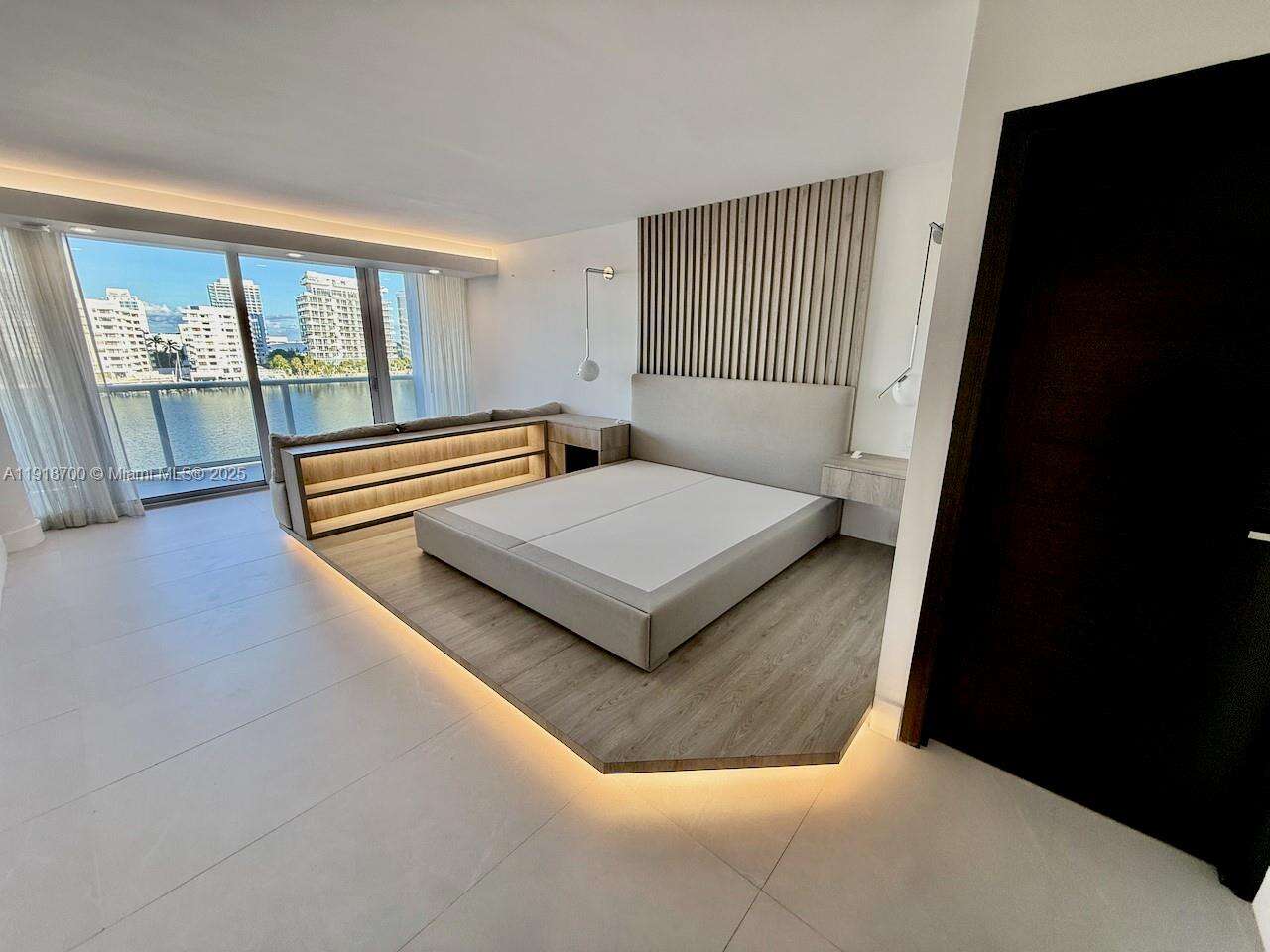 King Cole at 900 Bay Dr, Miami Beach, FL 33141 - For Sale photo 27