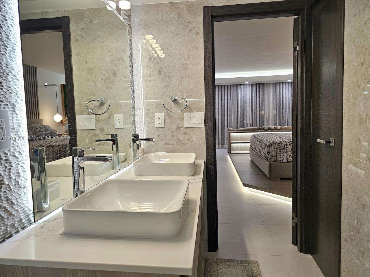 King Cole at 900 Bay Dr, Miami Beach, FL 33141 - For Sale photo 28