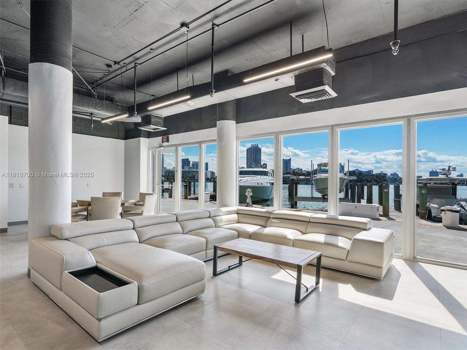 King Cole at 900 Bay Dr, Miami Beach, FL 33141 - For Sale photo 46