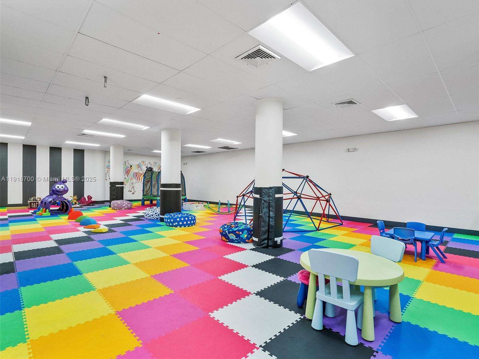 King Cole at 900 Bay Dr, Miami Beach, FL 33141 - For Sale photo 56