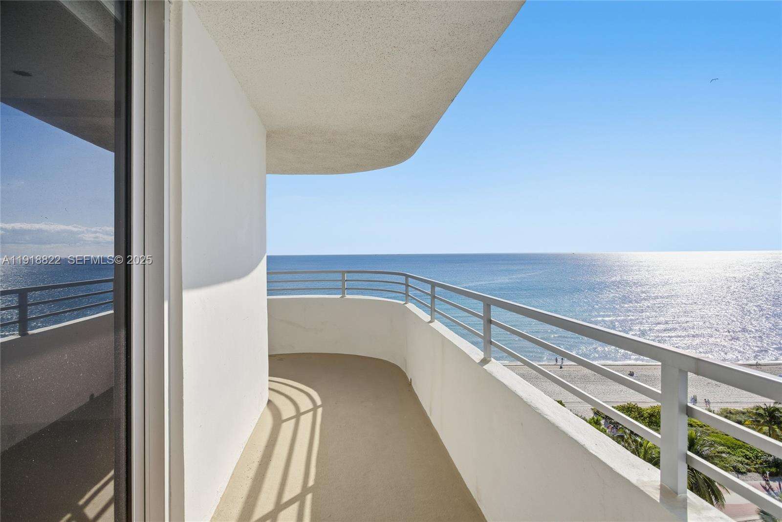 Oceanside Plaza at 5555 Collins Ave, Miami Beach, FL 33140 - For Sale photo 13