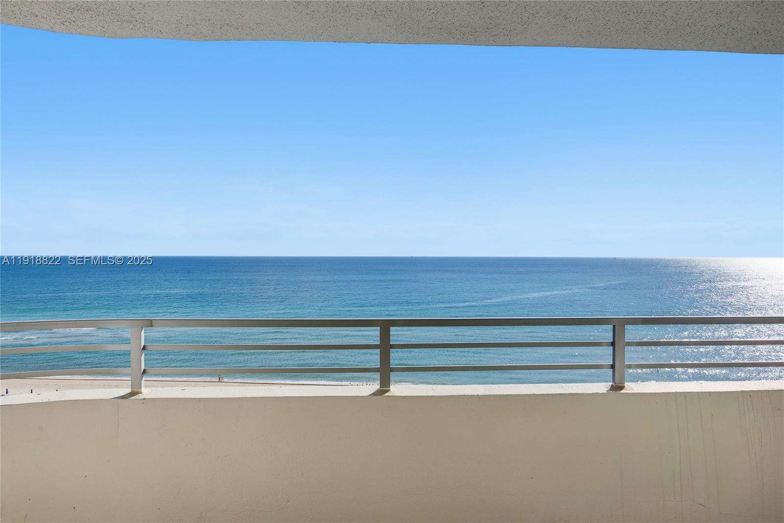 Oceanside Plaza at 5555 Collins Ave, Miami Beach, FL 33140 - For Sale photo 15