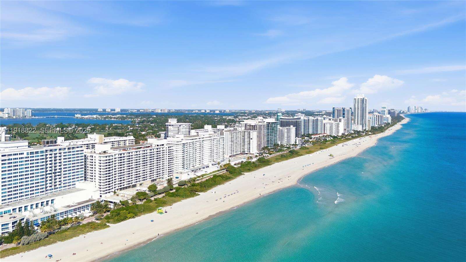 Oceanside Plaza at 5555 Collins Ave, Miami Beach, FL 33140 - For Sale photo 4