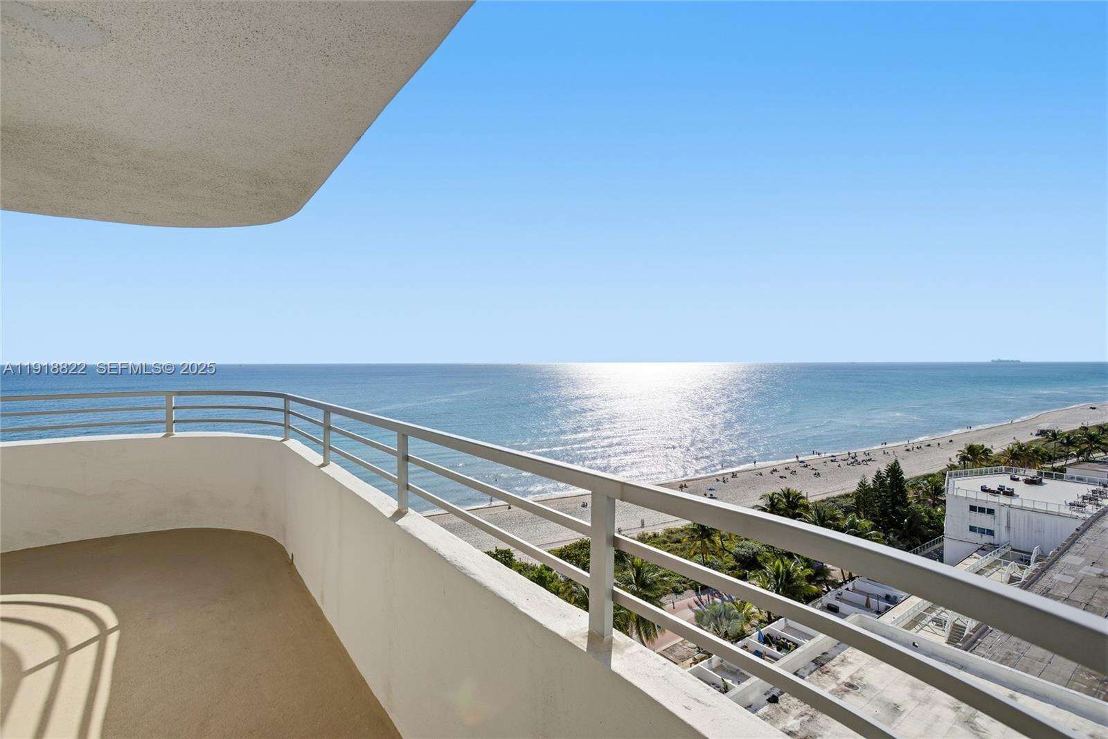 Oceanside Plaza at 5555 Collins Ave, Miami Beach, FL 33140 - For Sale photo 10