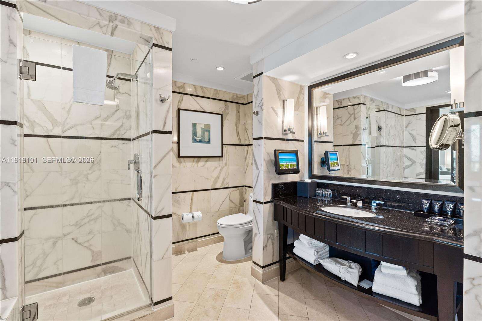 Fontainebleau 3 at 4391 Collins Ave, Miami Beach, FL 33140 - For Sale photo 21