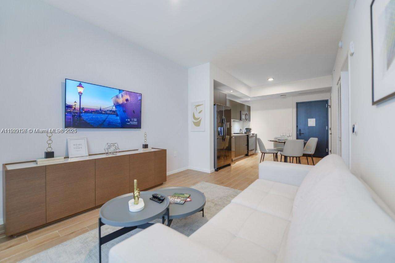 The Elser at 398 5 St, Miami, FL 33132 - For Sale photo 6
