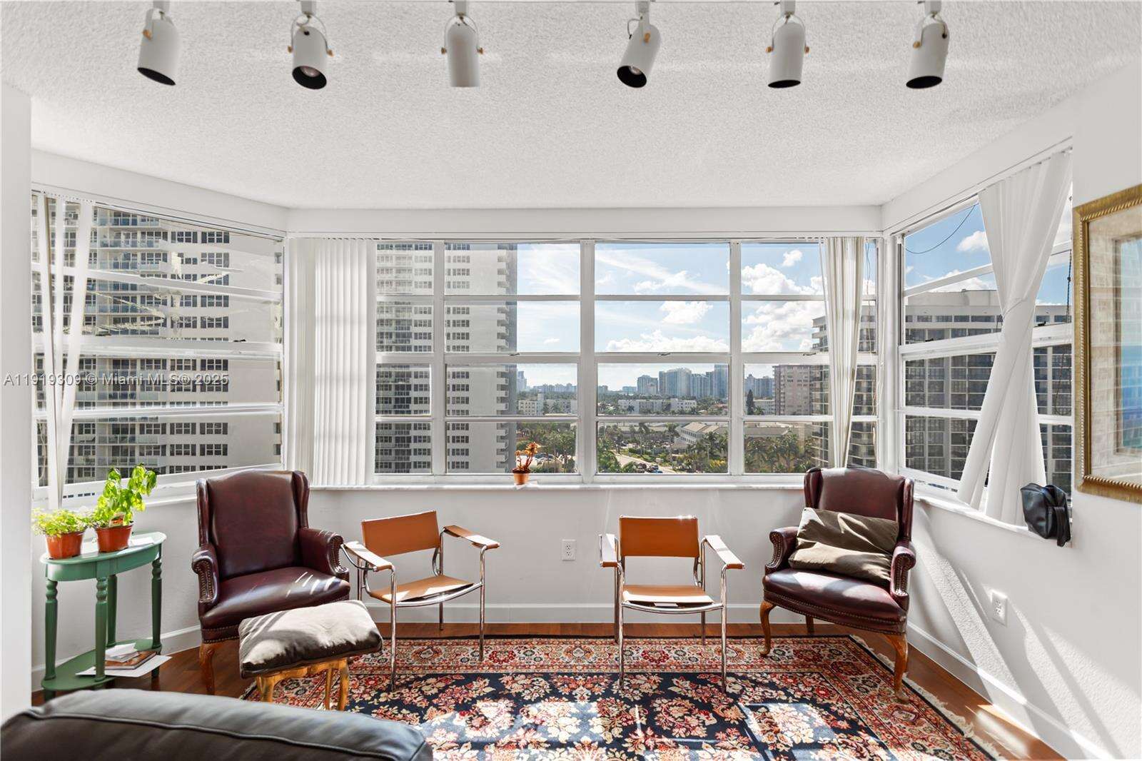 The Hemispheres at 1980 Ocean Dr, Hallandale Beach, FL 33009 - For Sale photo 27