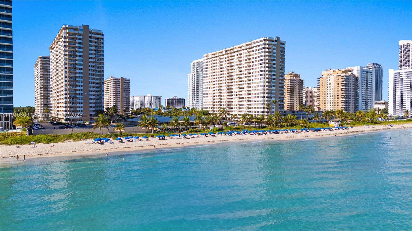 The Hemispheres at 1980 Ocean Dr, Hallandale Beach, FL 33009 - For Sale photo 4
