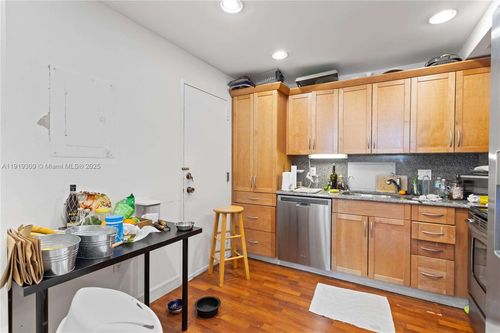 The Hemispheres at 1980 Ocean Dr, Hallandale Beach, FL 33009 - For Sale photo 34