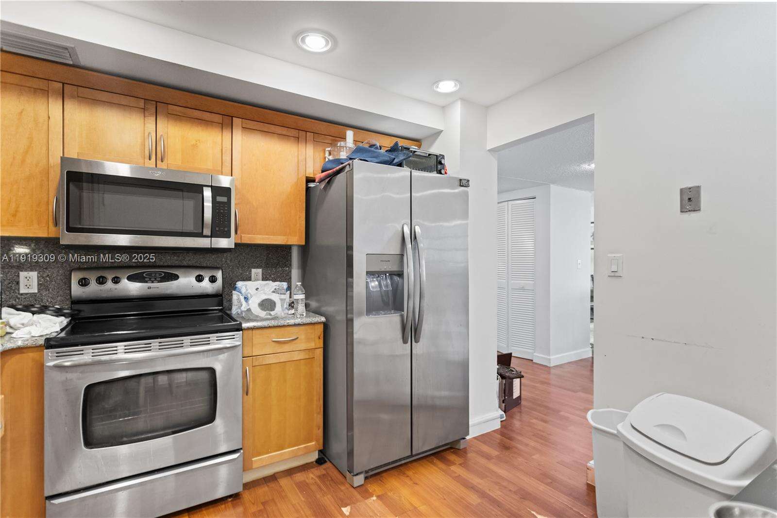 The Hemispheres at 1980 Ocean Dr, Hallandale Beach, FL 33009 - For Sale photo 35