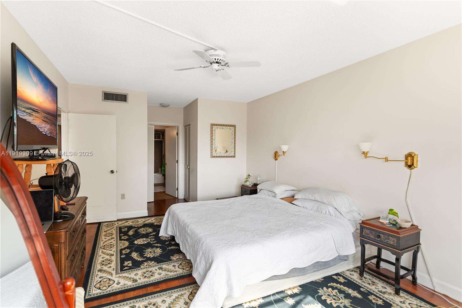 The Hemispheres at 1980 Ocean Dr, Hallandale Beach, FL 33009 - For Sale photo 52