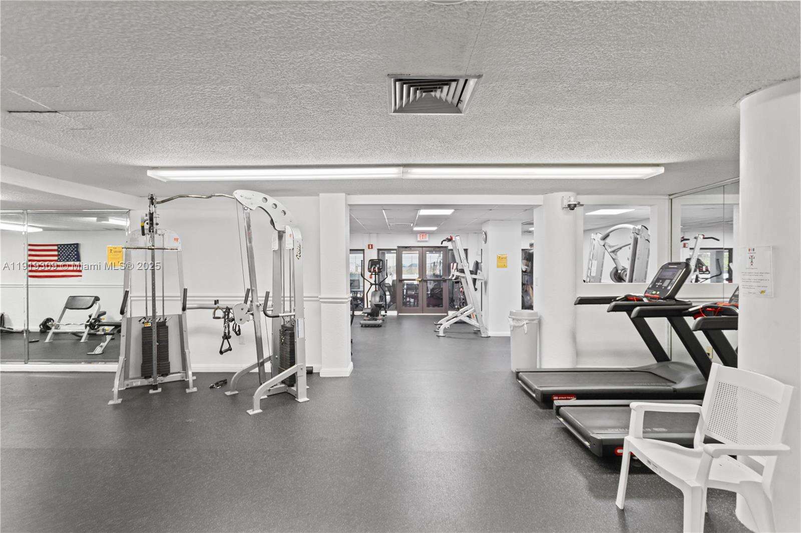 The Hemispheres at 1980 Ocean Dr, Hallandale Beach, FL 33009 - For Sale photo 57