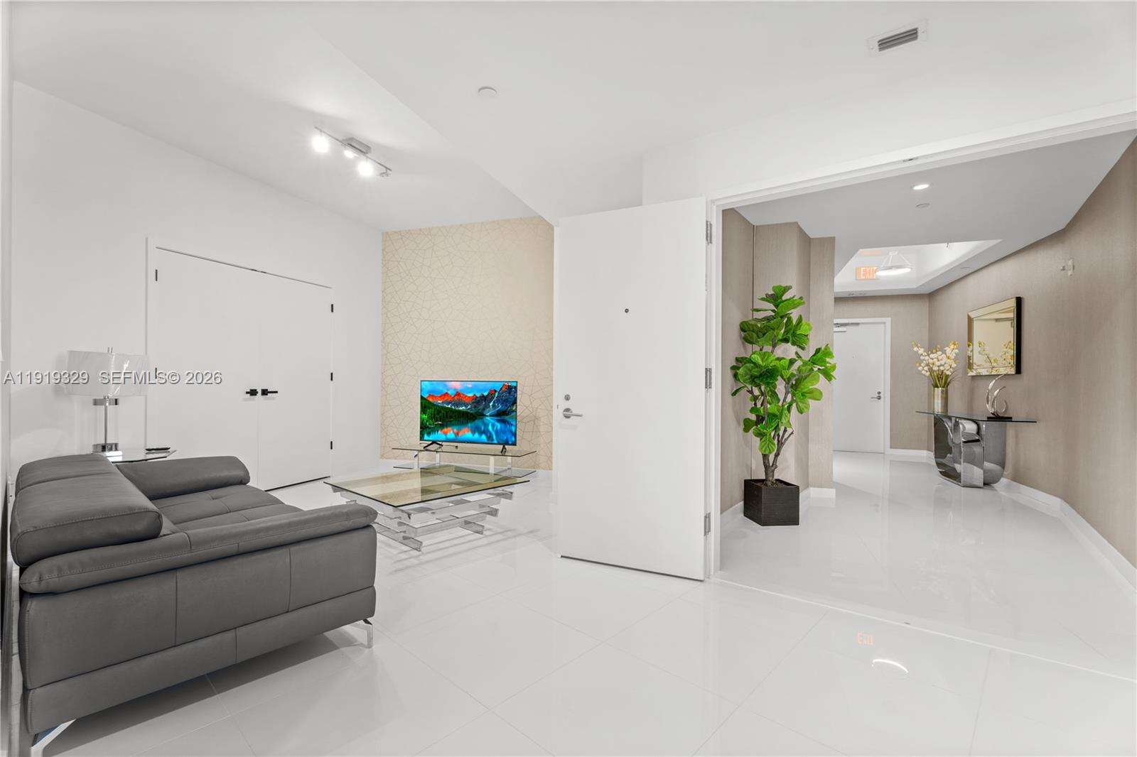 PARAMOUNT MIAMI WORLDCENTER - 851 1 Ave, Miami, FL 33132 | Picture 21