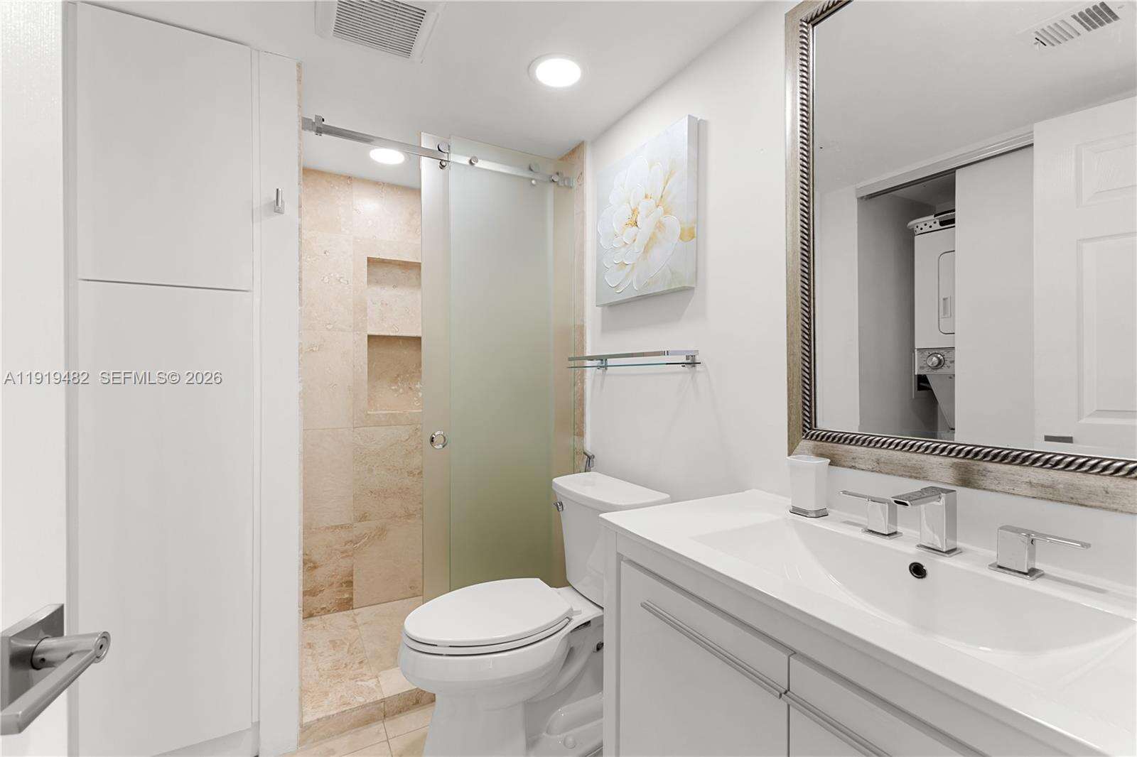 Brickell Key 1 at 520 Brickell Key Dr, Miami, FL 33131 - For Sale photo 25