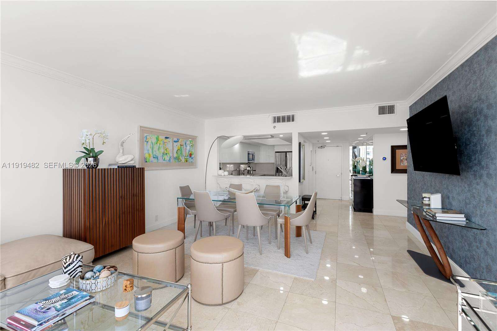 Brickell Key 1 at 520 Brickell Key Dr, Miami, FL 33131 - For Sale photo 7