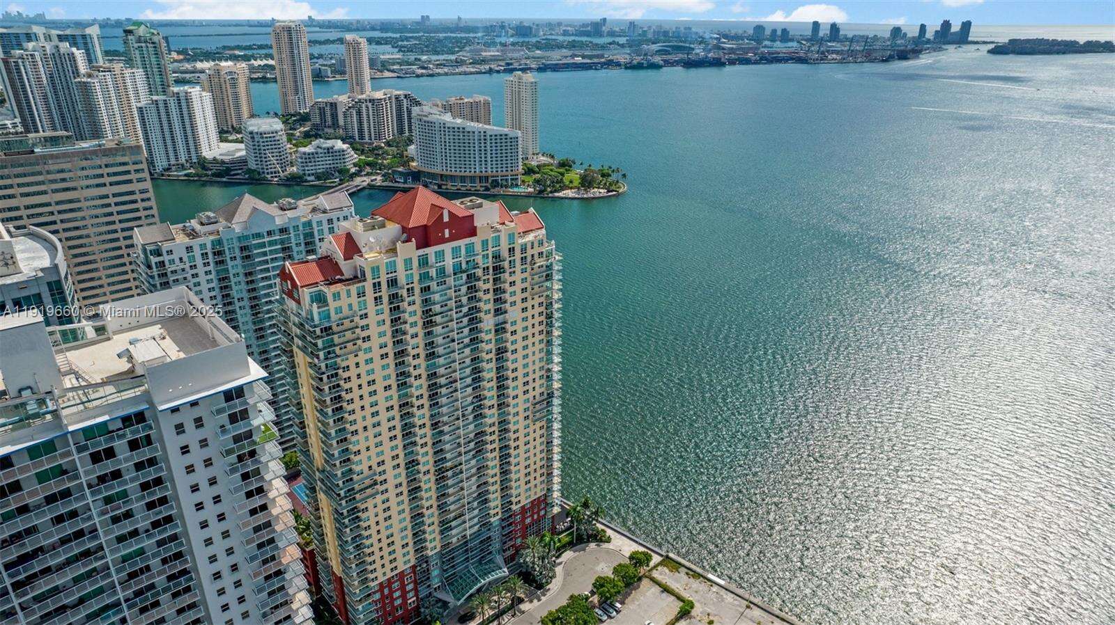 The Mark On Brickell at 1155 Brickell Bay Dr, Miami, FL 33131 - For Sale photo 5