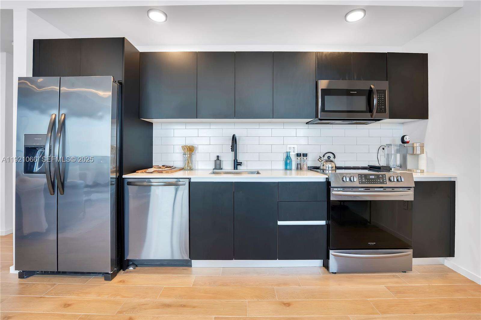 398 NE 5TH STREET - 398 5 St, Miami, FL 33132 | Picture 13