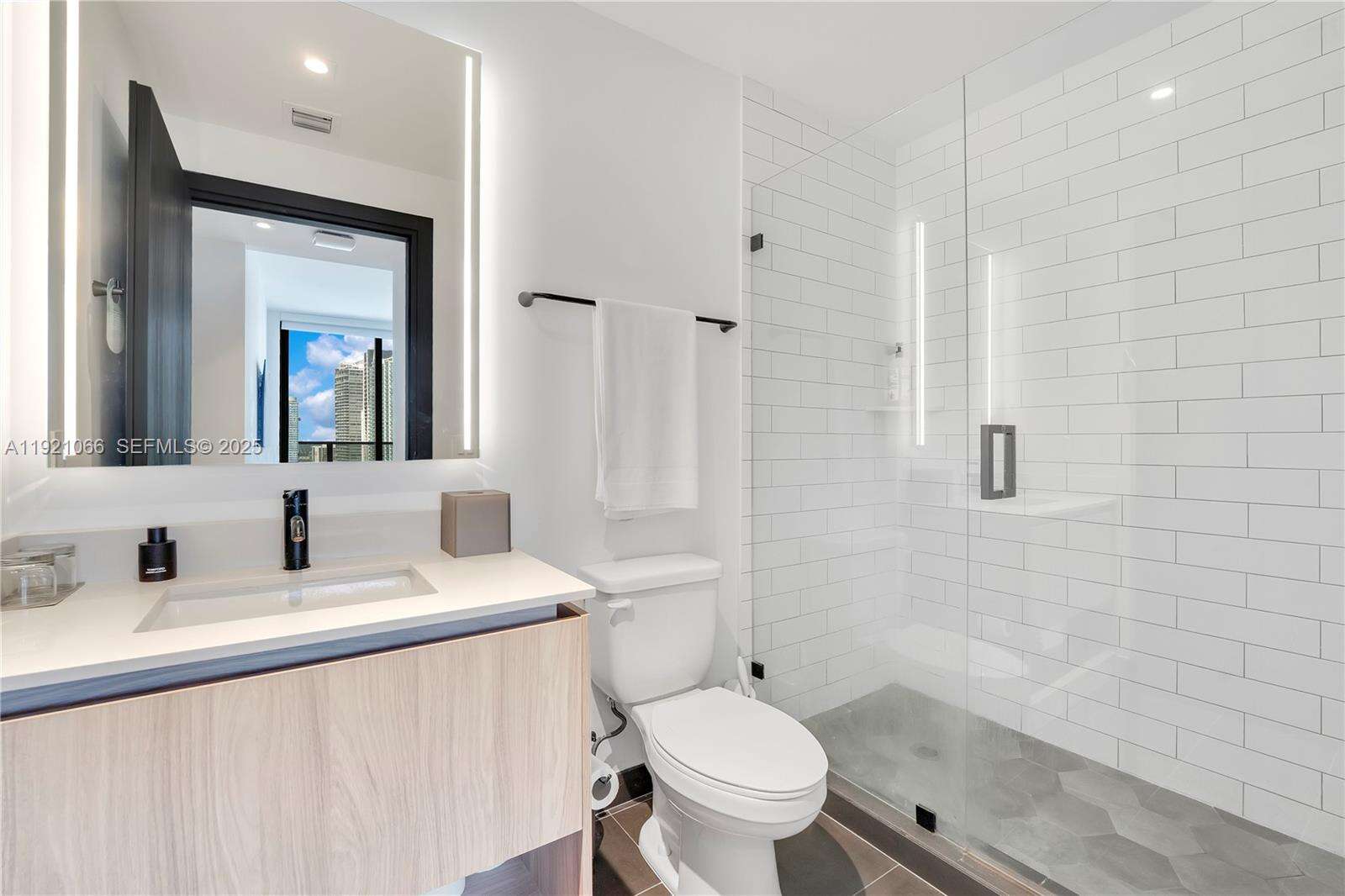 398 NE 5TH STREET - 398 5 St, Miami, FL 33132 | Picture 18