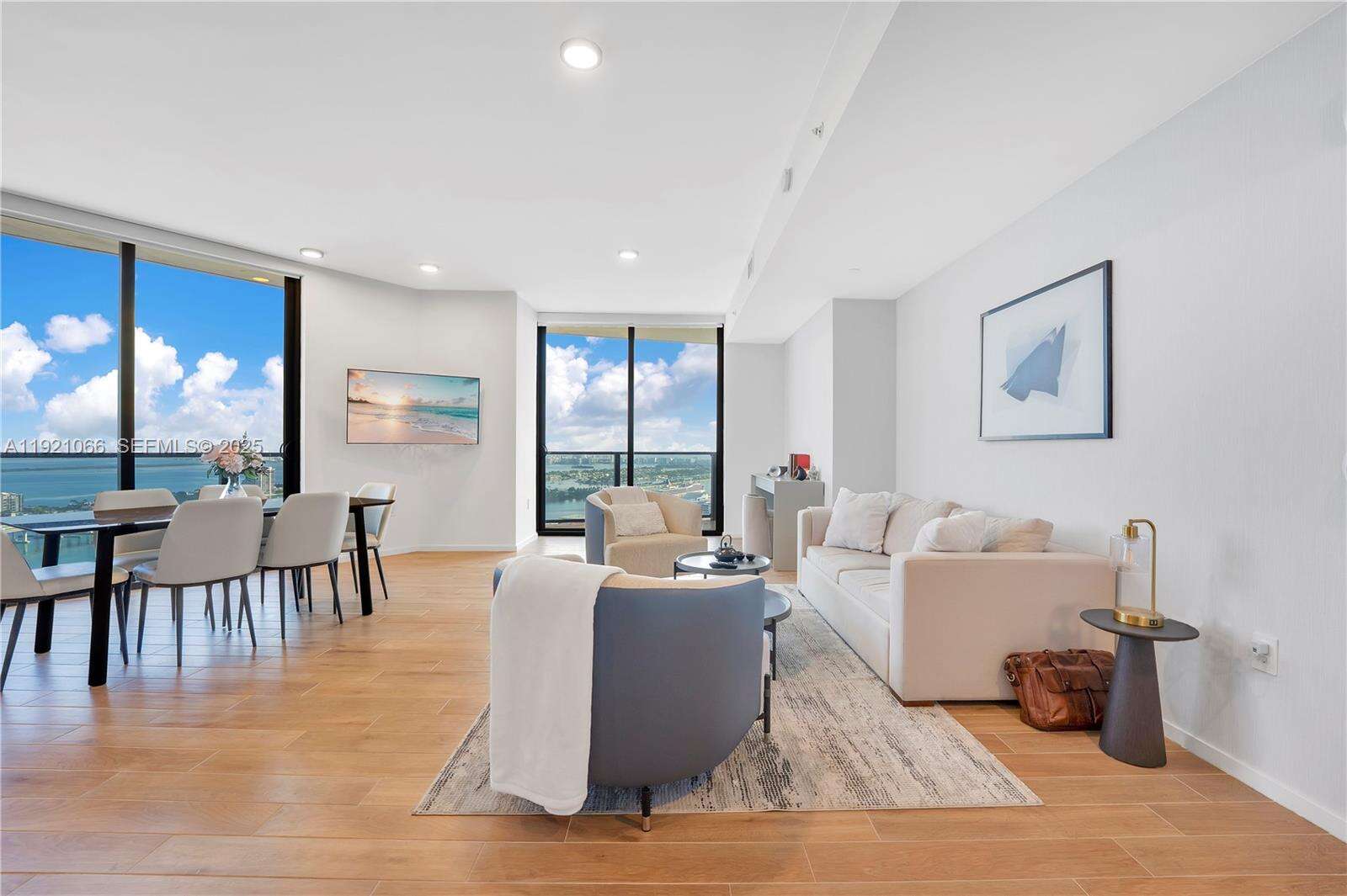 398 NE 5TH STREET - 398 5 St, Miami, FL 33132 | Picture 4