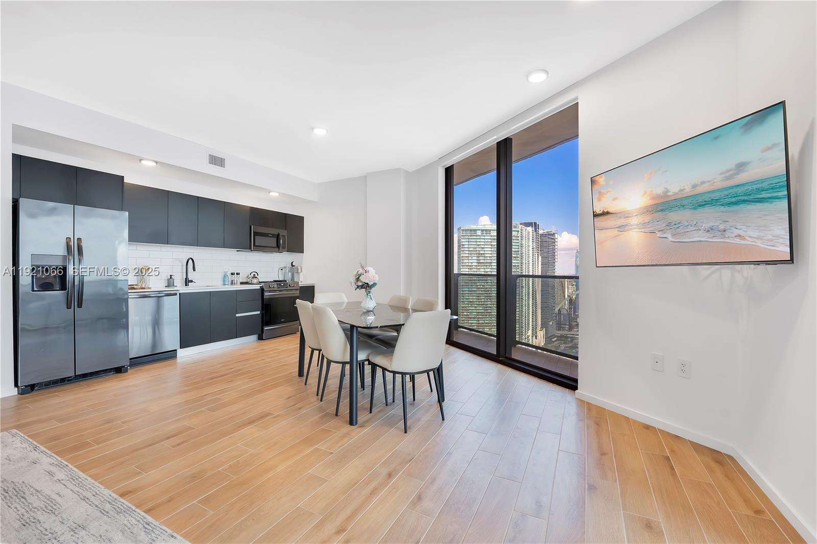 398 NE 5TH STREET - 398 5 St, Miami, FL 33132 | Picture 10