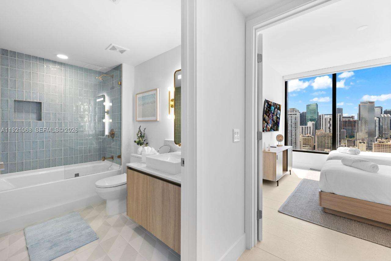 159 NE 6TH STREET - , Miami, FL 33132 | Picture 20